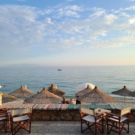 Sunset Boulevard Hotel Qeparo Kültér fotó