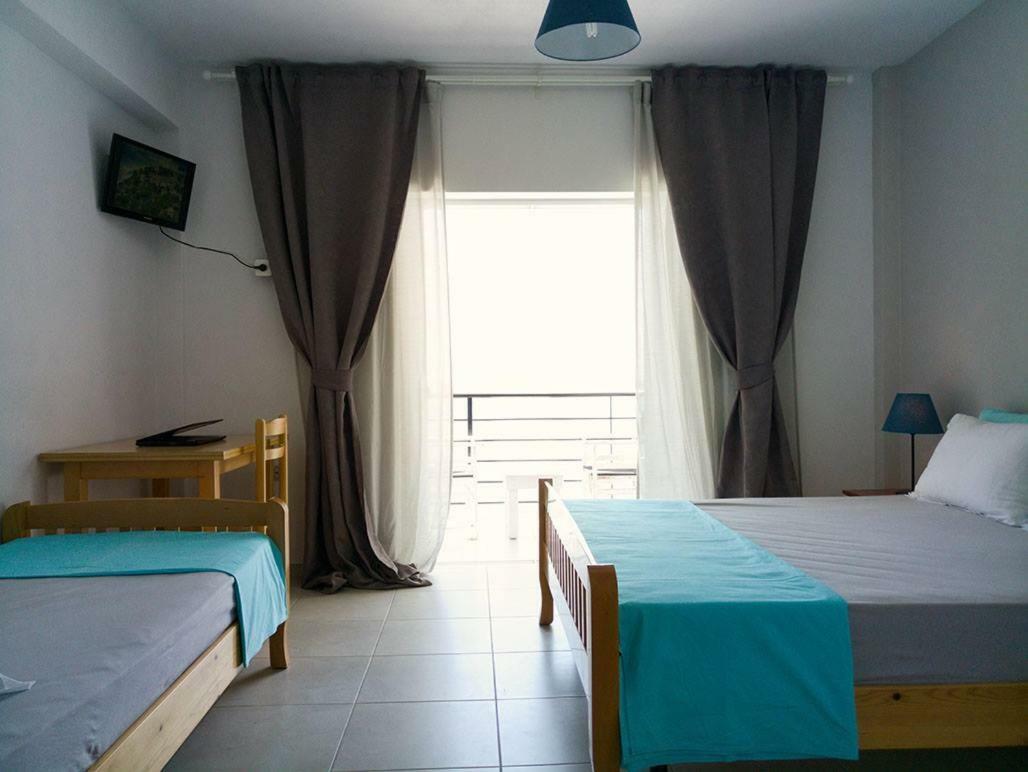 Sunset Boulevard Hotel Qeparo Kültér fotó